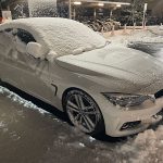 ギリギリセーフ!? 世間体的には完全アウトだった4年ぶりの降雪…　BMW F36 420i